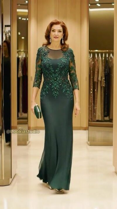 Green Sheath Off the Shoulder Lace Appliques Mother of Bride/Groom Dress Evening Formal Gowns