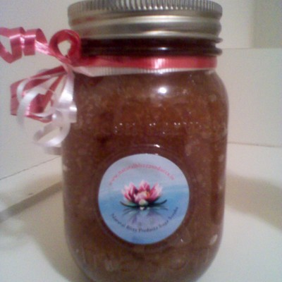 Rasp~berri suga body scrub 8oz
