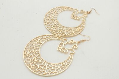 Women Ethnic Fashion Jewelry Casual Day Wear Earrings Round Gold Metal Work