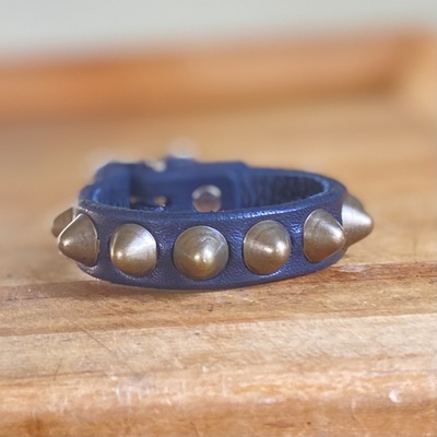 1-row antique British studs wristband