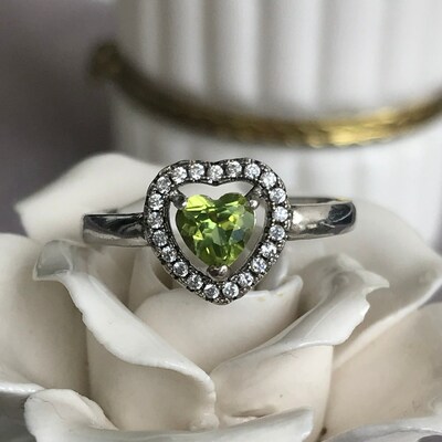 Heart Shape Natural Peridot Ring 925 Sterling Silver Ring with heart shape peridot US size 6.25