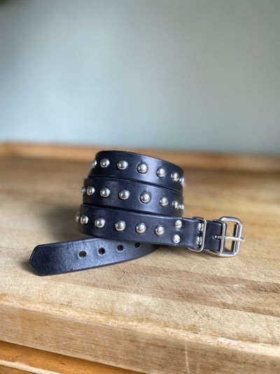 1” wide Medium Dome Studs belt