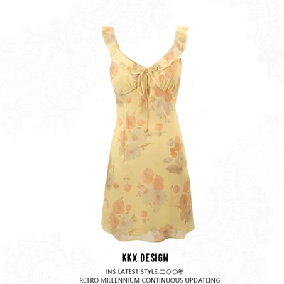 V-neck ruffled hem dress with chest ties - Thumbnail 5