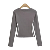 Wear a side striped bottoming shirt top - Thumbnail 1