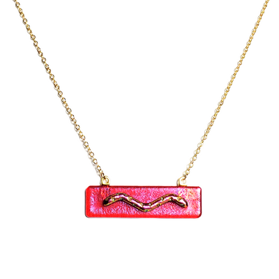 Dichroic red wave on iridescent red fused glass bar necklace - Thumbnail 3