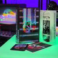 skull.zero VHS standard edition glow-in-the-dark tape + USB flash drive - Thumbnail 1
