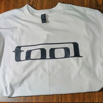 Tool Gildan 500 100% Cotton Unisex T-shirt