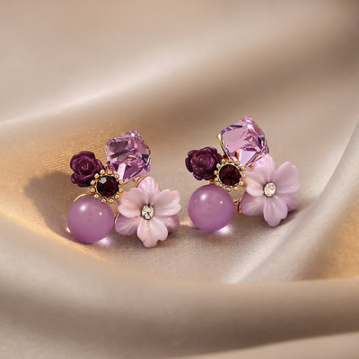 Elegant  flower earrings imitation pearl geometric stud earrings for women