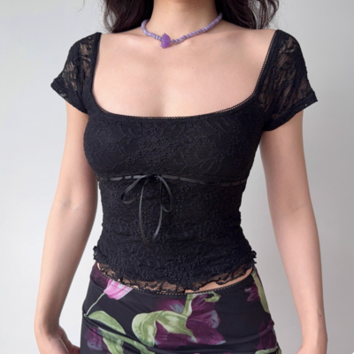 Black lace short-sleeved t-shirt for women in summer slim square collar hot girl top