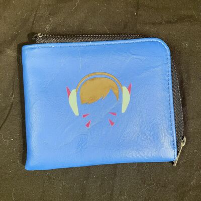 Overwatch's d'va zip-up wallet