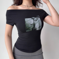 Sexy one-shoulder printed black short-sleeved T-shirt - Thumbnail 1