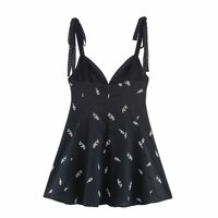 Fashionable and simple flower embroidered short dress - Thumbnail 1