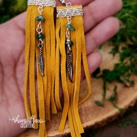 Yellow Deer Tan Earrings - Thumbnail 3