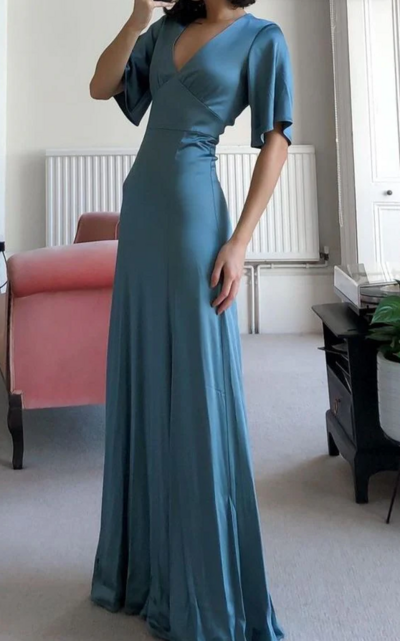 Charming A Line V Neck Evening Dresses with Sleeve