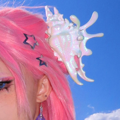 Mermaid seashell pearl hair claw