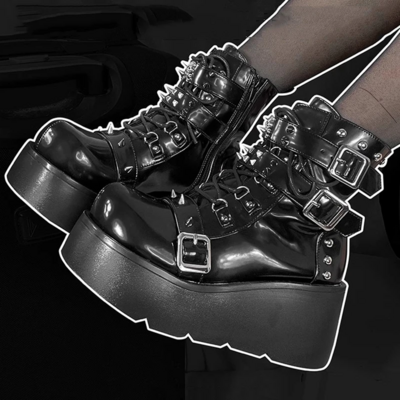 PU Leather Rivet Buckle Design Gothic Shoes