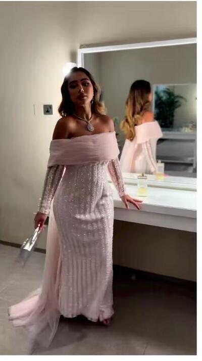 Customized Elegant Bateall Mermaid Sweep/Brush Evening Dresses Sequin Net/Tulle Formal Occasion Gown 
