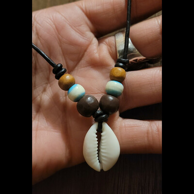 Cowrie shell warrior necklace/choker 🐚💫 ready-made ⏳️🎨 unisex (adjustable) by nubian collection artwear 👑