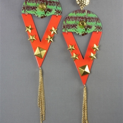 Orange-cone studded earrings 