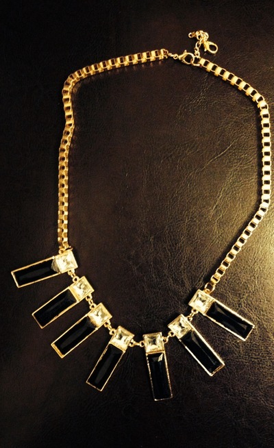 Black Gold Faux Gemstone Gold Chain Linked Necklace