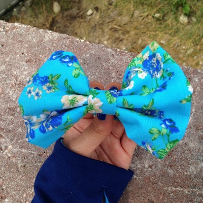 Blue and green floral bow 