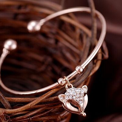 Diamond fox bracelet