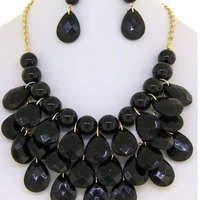Necklace and earrings set  - Thumbnail 1