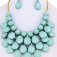 Necklace and earrings set  - Thumbnail 2