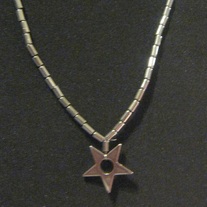 Hemalyke Star Circle Necklace