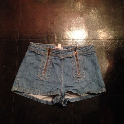 High-waisted shorts w/ zippers 